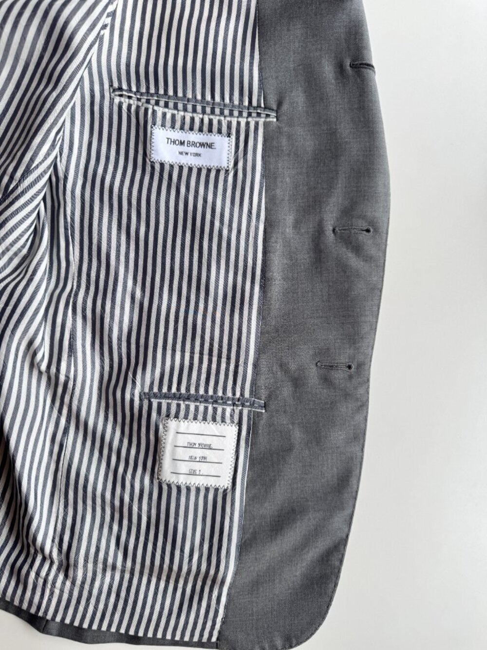 THOM BROWNE Grey 100% Wool Classic Twill 2 Piece Suit, Size 2/M - Picture 13 of 16